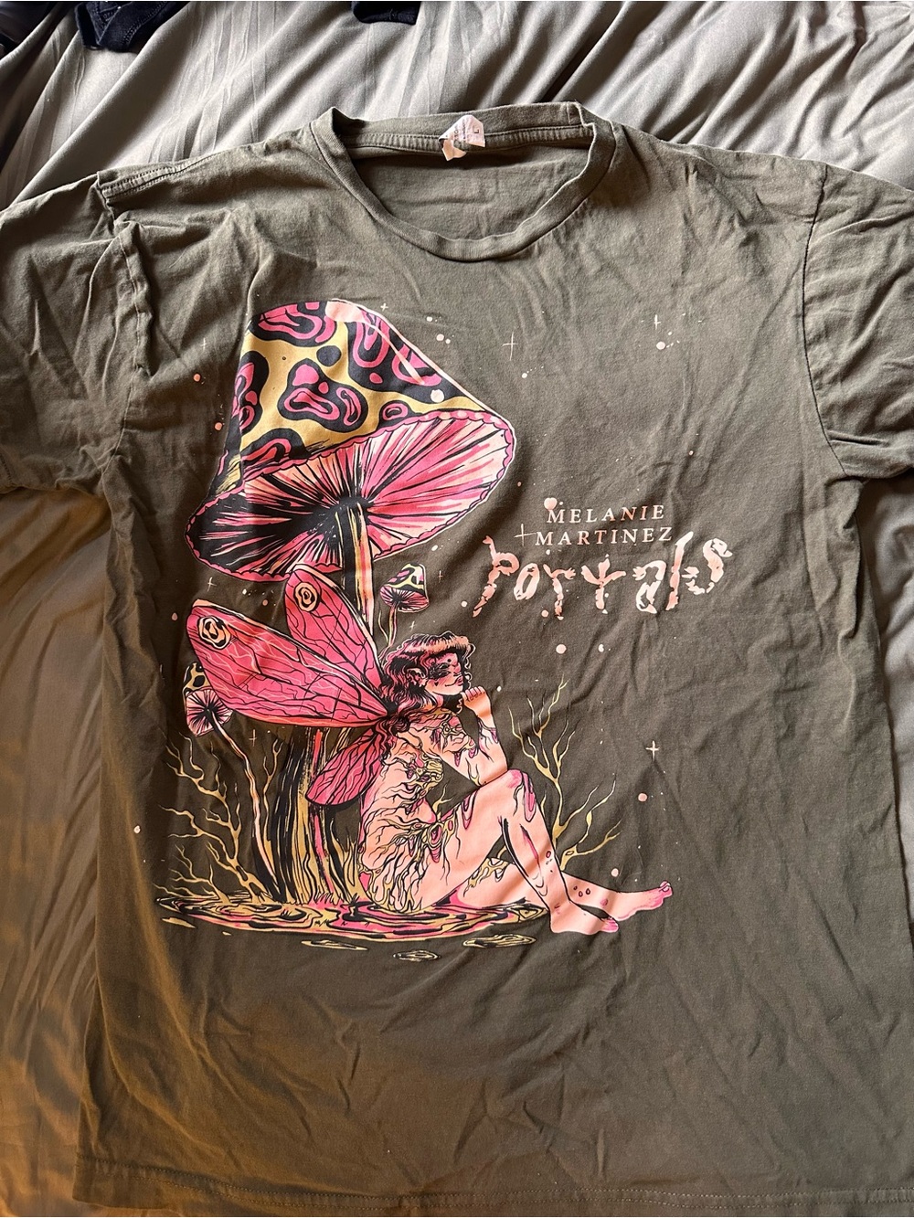 Hot Topic Tees - Picture 6 of 7
